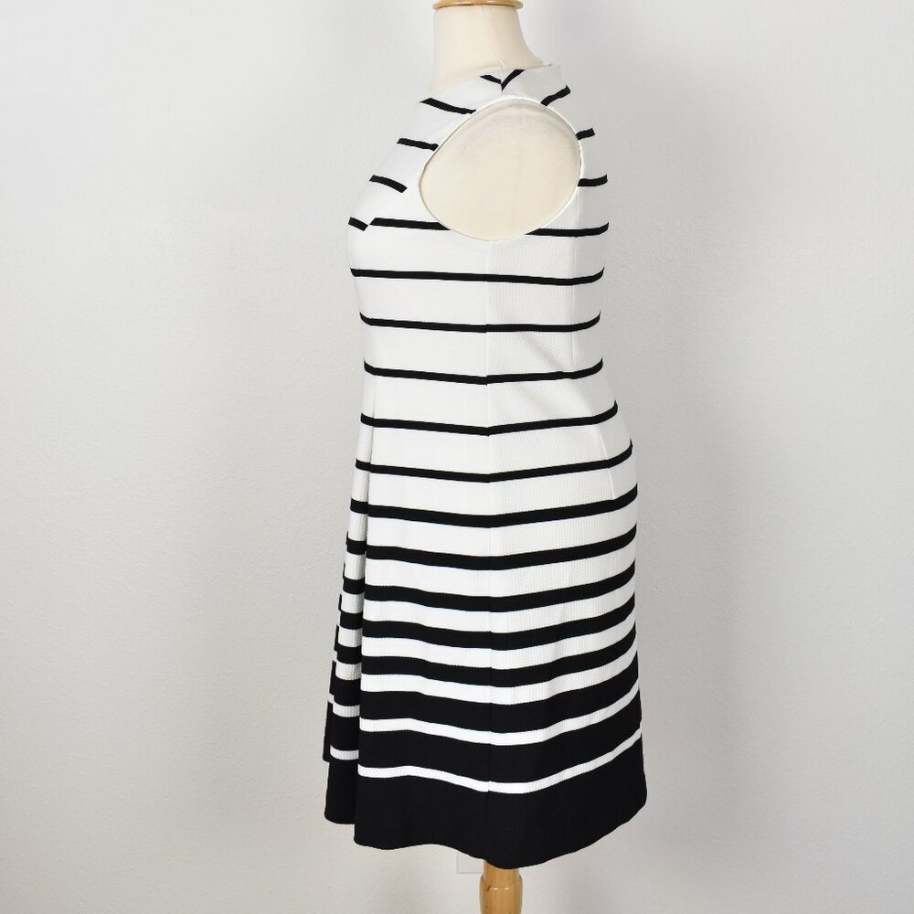 Eliza J Graduated Stripe Pleated Sleeveless Dress - 14W - Picture 5 of 10